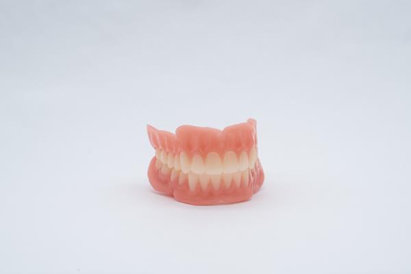3D Systems debuts new dental 3D printing technology - including the NextDent Jetted Denture Solution and NextDent 300 MultiJet 3D printer.