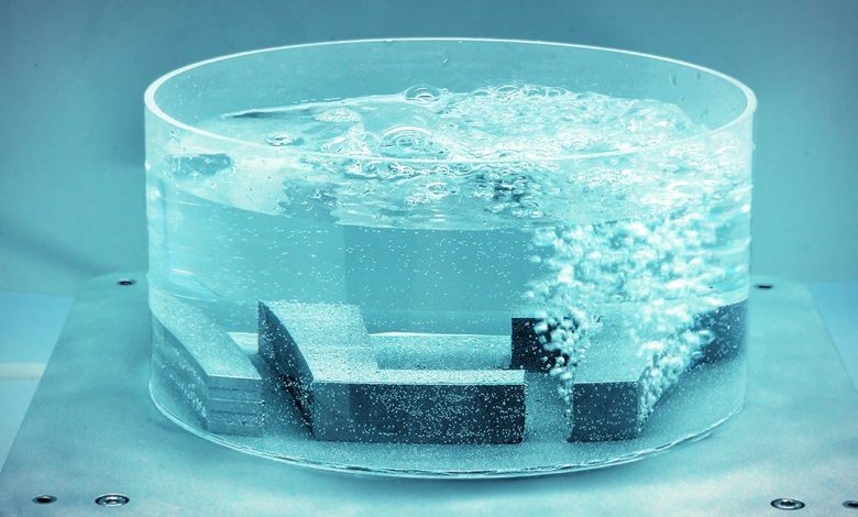 Fraunhofer ILT 3D prints locally permeable metal parts. Areas with different densities can be combined within one component thanks to LPBF.