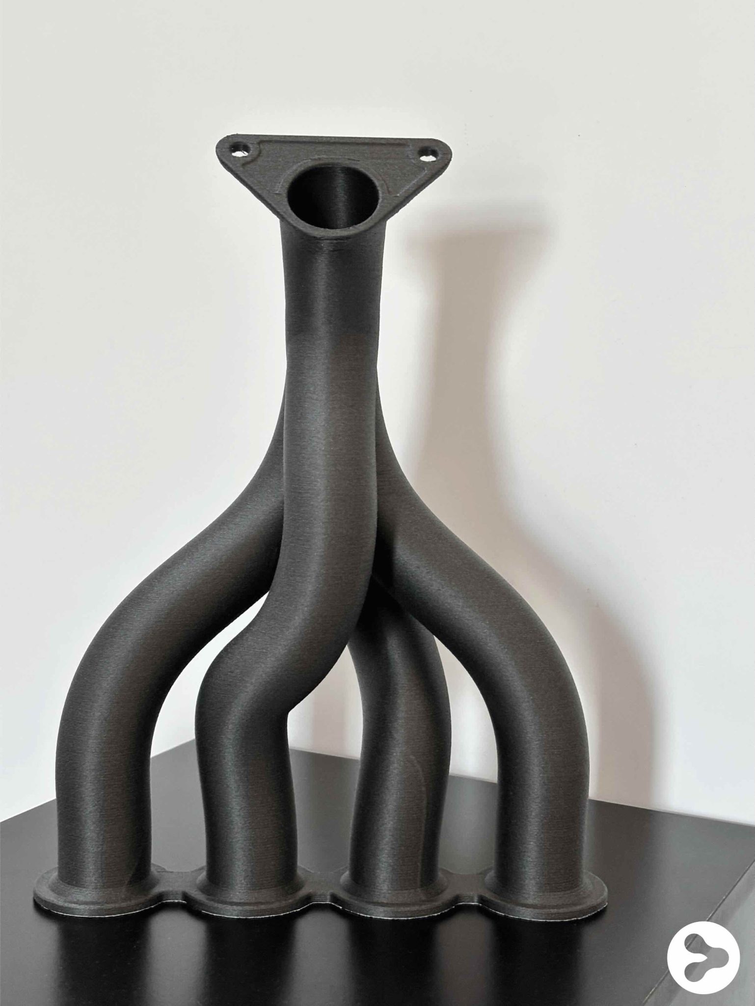 Xenia unveils XECARB PA12-CF-ST - a new carbon fibre reinforced filament for FFF/FDM 3D printing, developed on a PA12 (Nylon 12) matrix.