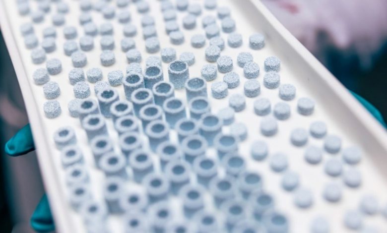 Tampere University researchers develop ceramic 3D printed scaffolds that replicate bone structure