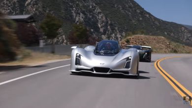 Jay Leno takes Czinger 3D printed hypercar for a spin