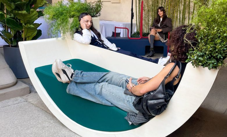 Duondolo, a modern rocking chair made using LFAM 3D printing