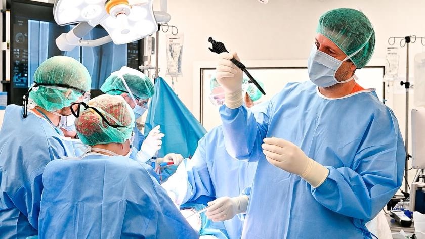 Madrid hospital implants a 3D printed titanium bone metamaterial prosthesis